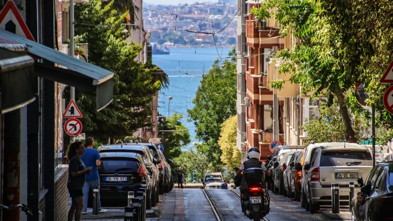Kadıköy’de ilginç kira pazarlığı! Ev sahibinin talebi şoke etti: 'Çocuğunuza benim adımı koyun, yoksa...'
