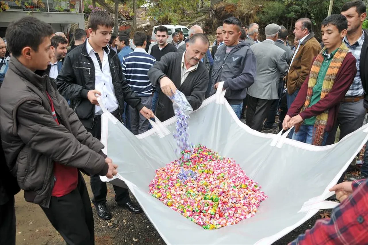 Kurban Bayramı ne zaman, hangi tarihe denk geliyor? Bayram tatili 9 gün oldu mu, kaç gün? Kurban Bayramı 2026 detayları