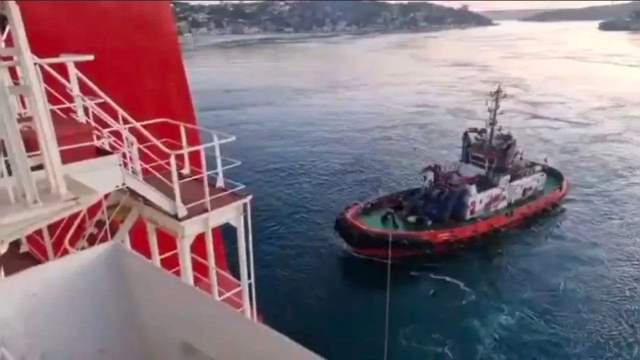 Müge Anlı’nın yalısına yük gemisi mi çarptı? İstanbul Boğazı’nda yürekleri ağza getiren kaza