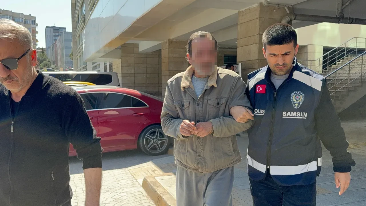 Samsun’da evlat dehşeti! Kolonya içip annesinin kolunu kırdı   