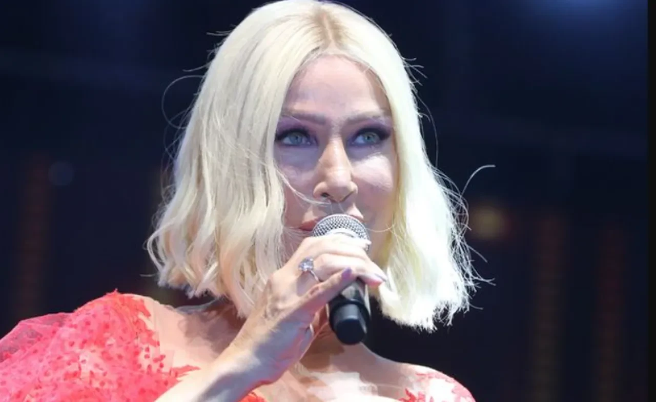 Seda Sayan, sosyal medyanın diline düştü! Yapay zekayı gerçek zanneden Seda Sayan alay konusu oldu