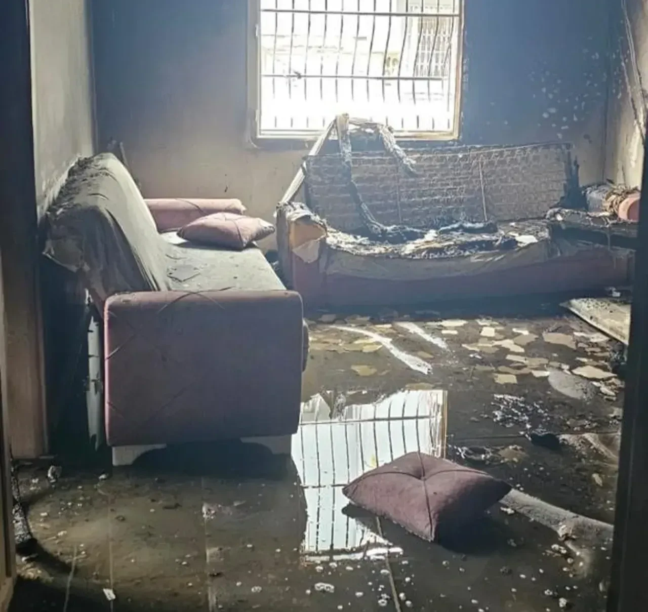 Trafikte kavga kan davasına döndü! Şehit ailesine musallat oldular: 40 milyon TL istediler, alamayınca evleri kundakladılar