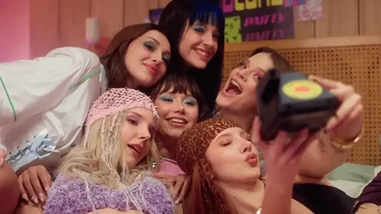 Yasemin Yürük Manifest grubundaki favorisini açıkladı! 'Hangi Manifest kızısın?' sorusuna olay cevap