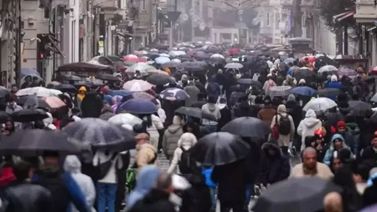 Bahar beklerken kış geri geliyor! Meteoroloji'den kritik uyarı: İşte il il beklenen sıcaklıklar