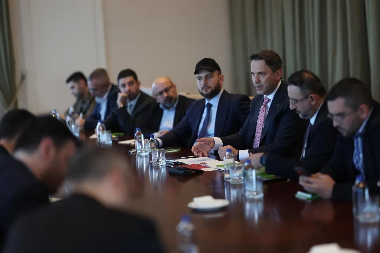 Bakan Bayraktar duyurdu! KKTC’ye doğal gaz boru hattı geliyor