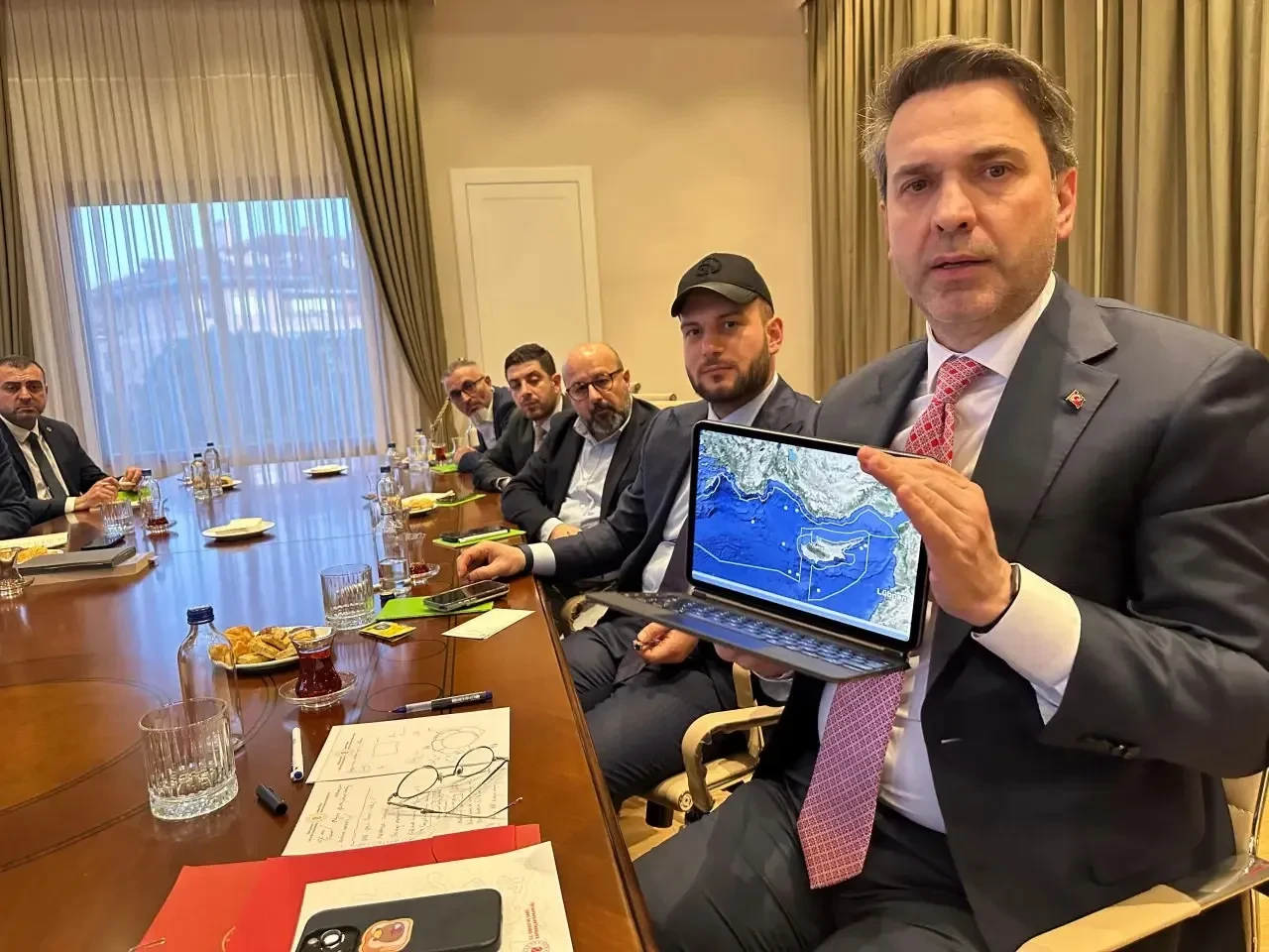 Bakan Bayraktar duyurdu! KKTC’ye doğal gaz boru hattı geliyor