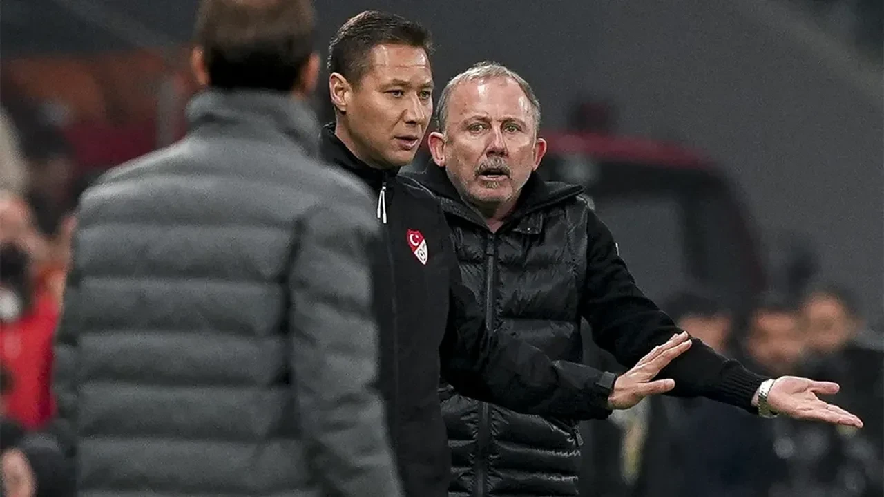 Beşiktaş’ta ilk bilet kesildi: Sergen Yalçın yıldız savunmacının üstünü çizdi!