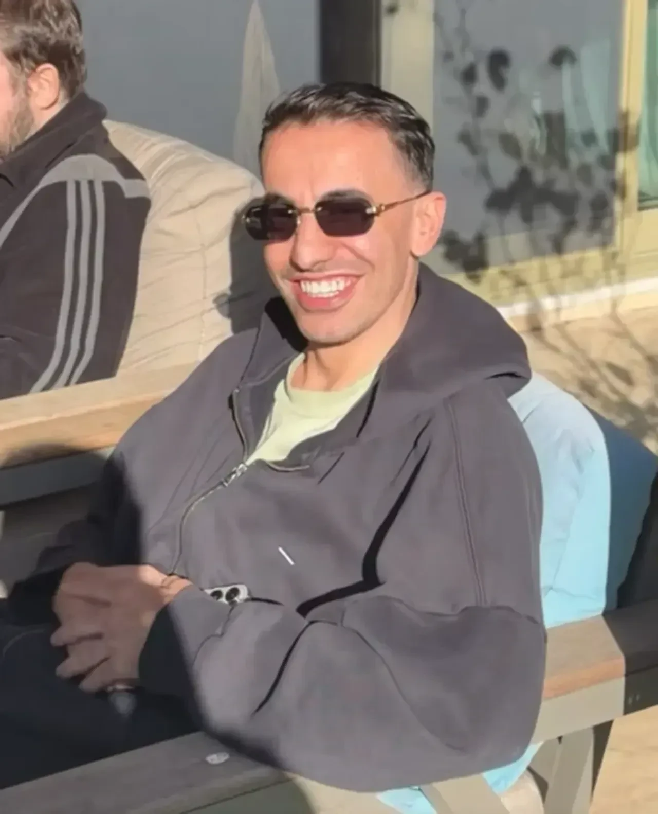 Blok3 uzun süredir tedavi gören Ebo'yu ilk kez paylaştı! 5 aylık tedavi sonrası görüntülenen Ebo'nun yüzü dikkat çekti