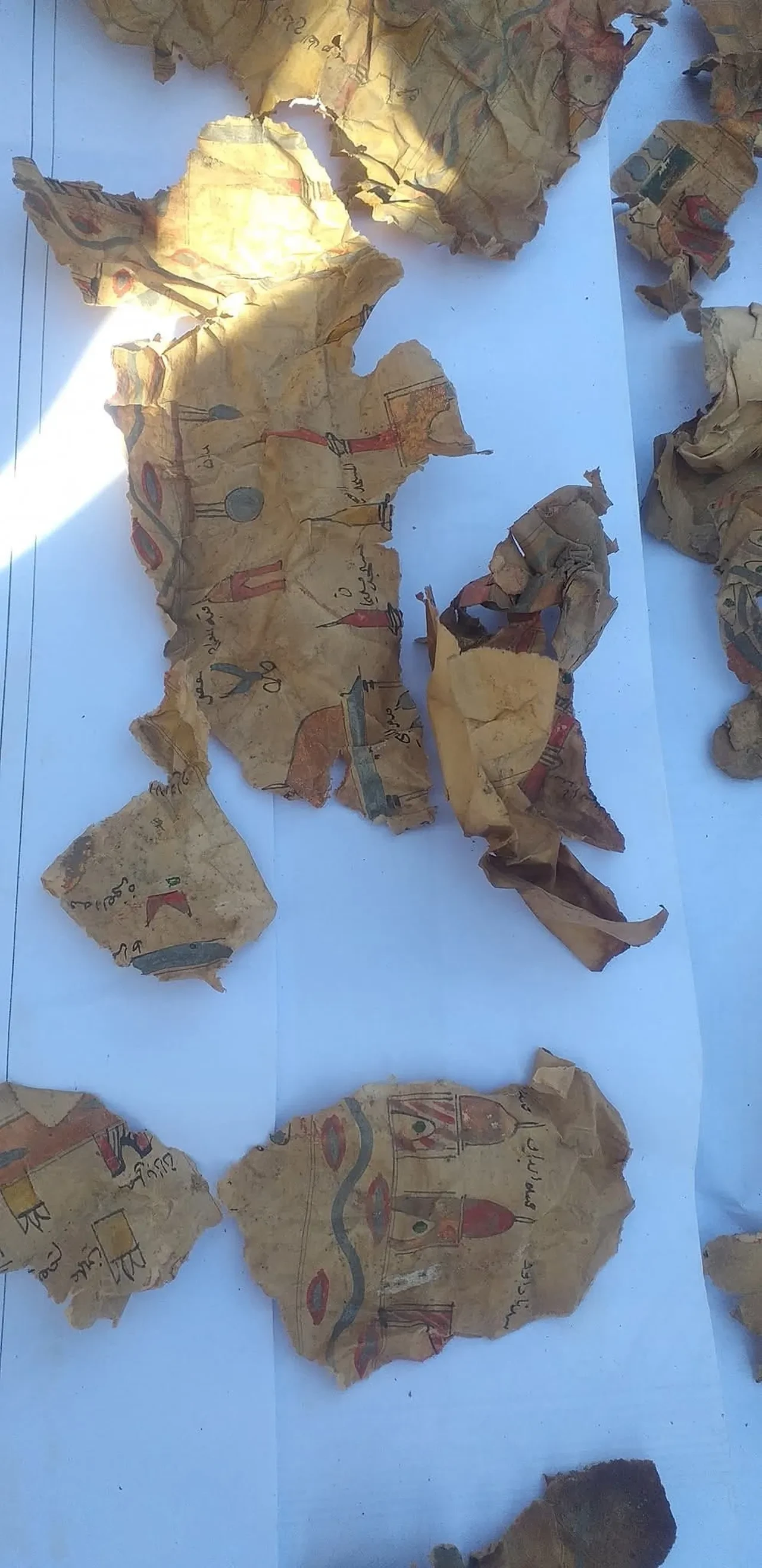 Camideki sır yüzyıllar sonra ortaya çıktı! Yaklaşık 300 parçaya ayrılmış tarihi keşif: Mekke şehir planı olabilir