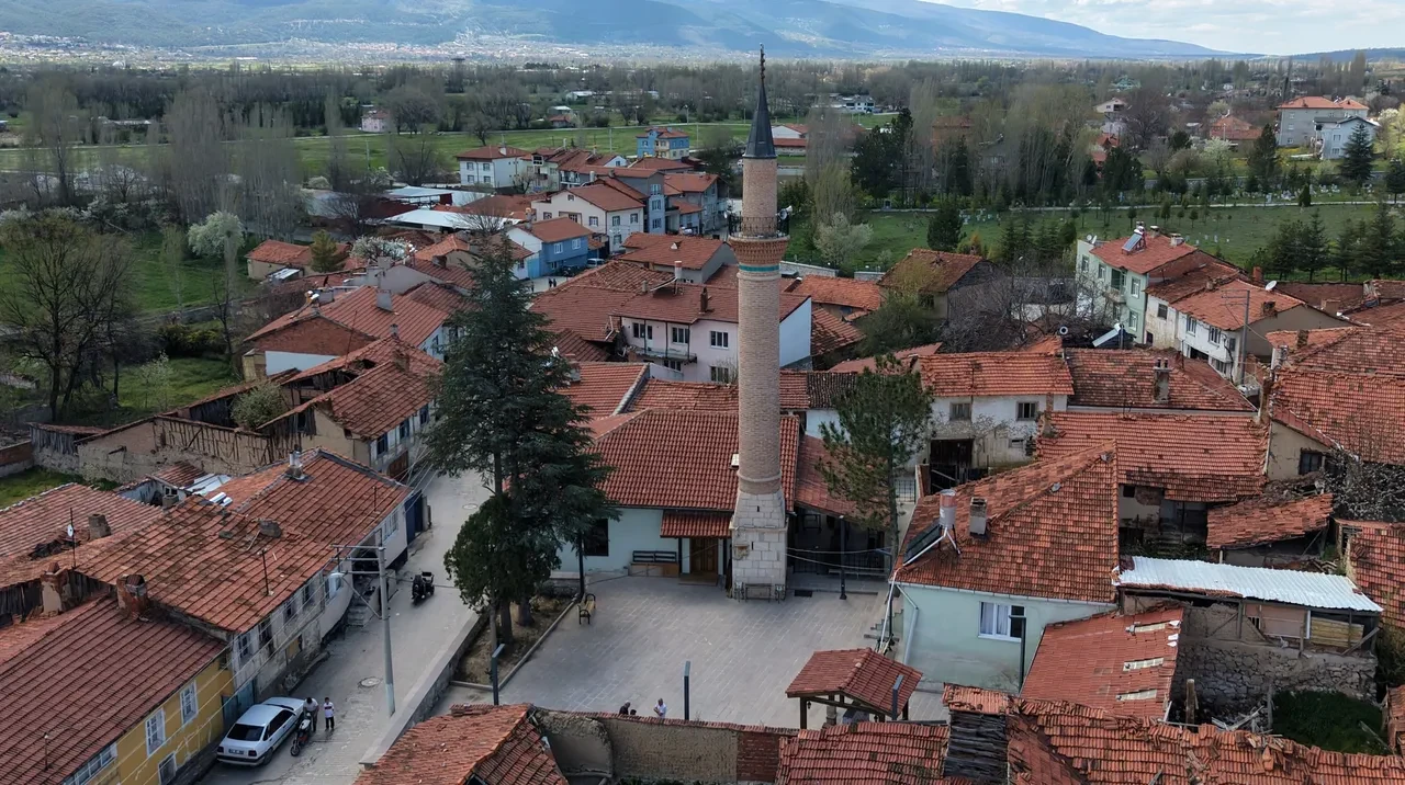 Camideki sır yüzyıllar sonra ortaya çıktı! Yaklaşık 300 parçaya ayrılmış tarihi keşif: Mekke şehir planı olabilir
