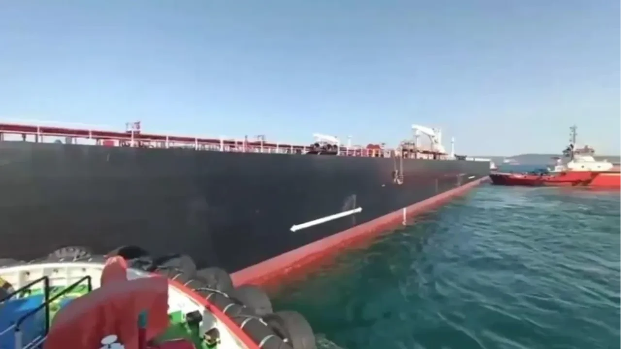 Çanakkale Boğazı'nda tanker alarmı! Dev petrol gemisi sürüklenmeye başladı