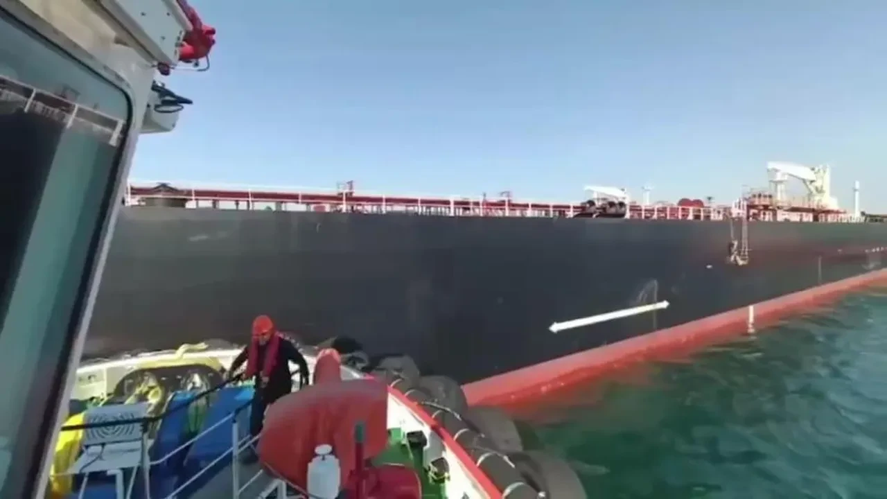 Çanakkale Boğazı'nda tanker alarmı! Dev petrol gemisi sürüklenmeye başladı