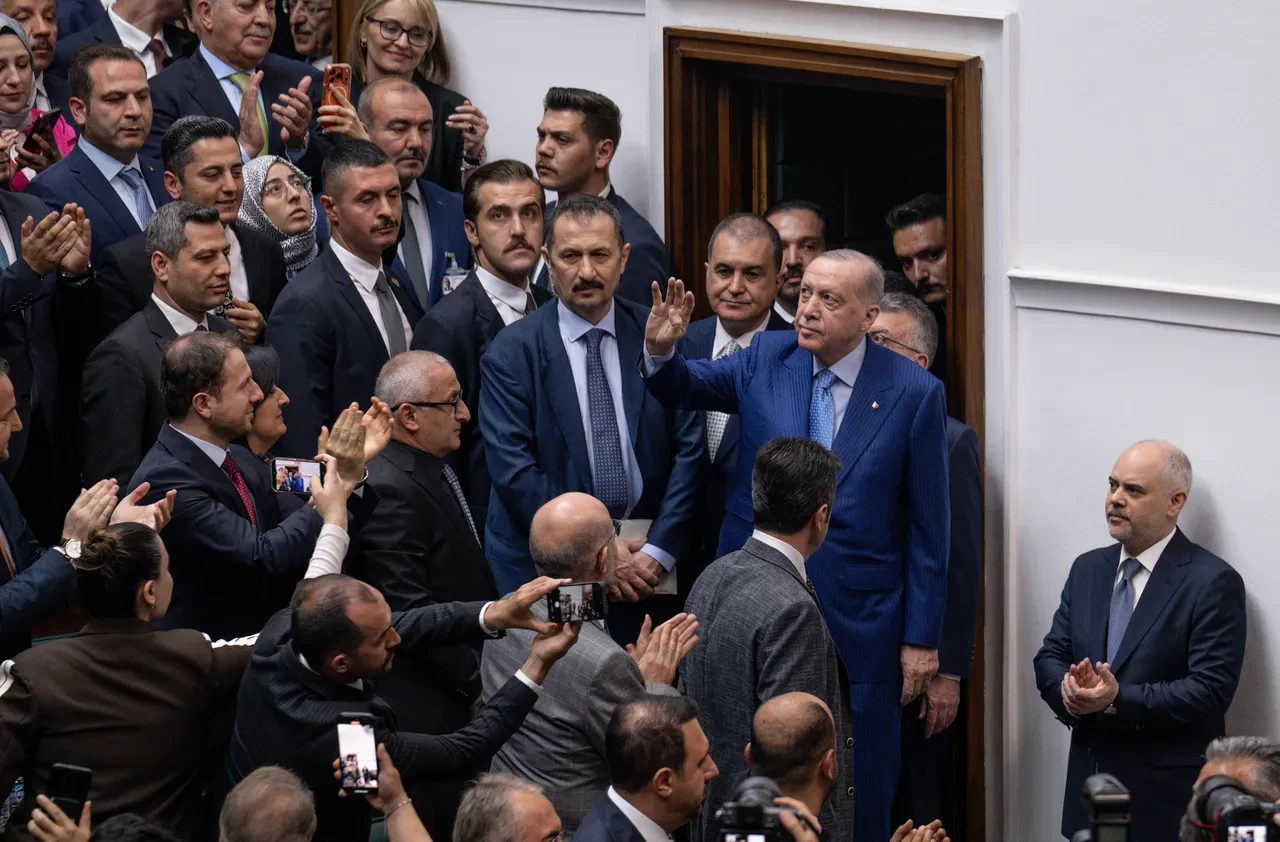 Cumhurbaşkanı Erdoğan müjdeyi kürsüden duyurdu! Yeni konut projelerinin sinyalini verdi