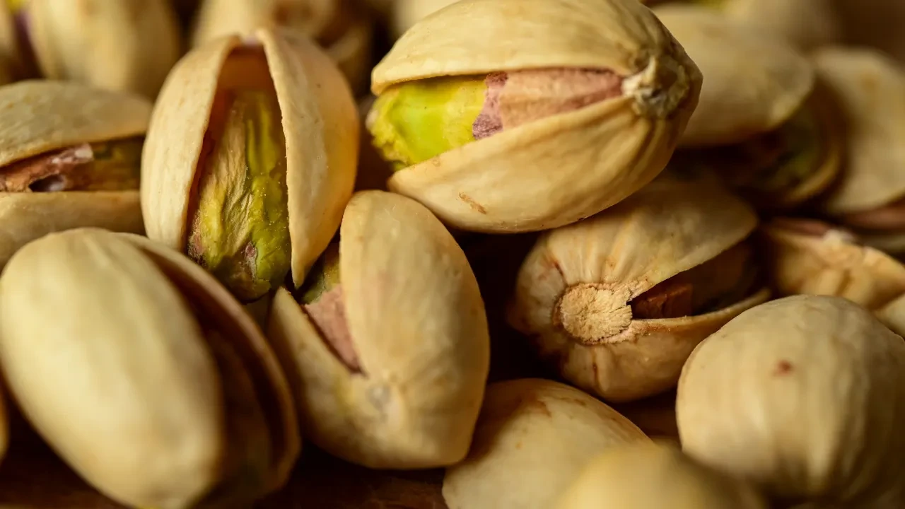 Fıstıklı sucuk evde hazırlanır mı? Fıstıklı sucuk faydalı mı?