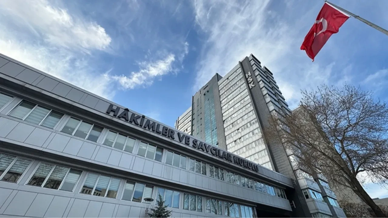 HSK’dan kritik kararname! 34 hakim ve savcının görev yeri değişti