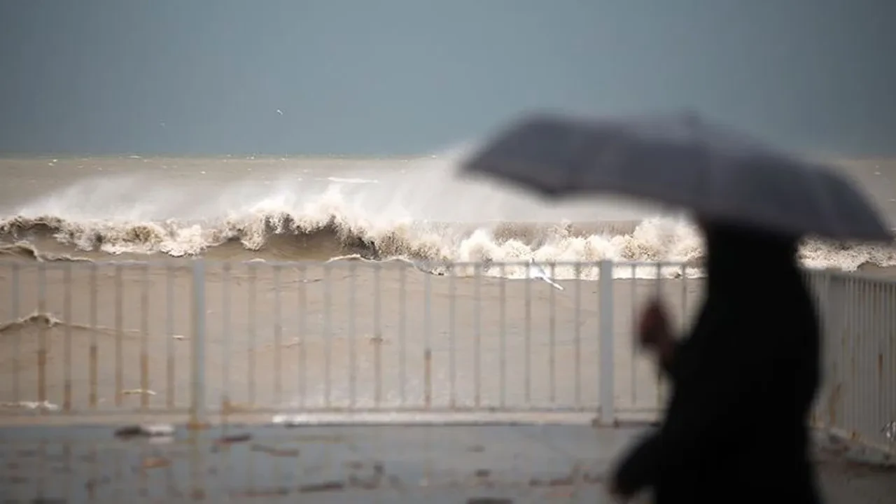 İçişleri Bakanlığı’ndan 5 il için kritik uyarı! Sağanak ve fırtına kapıda: 