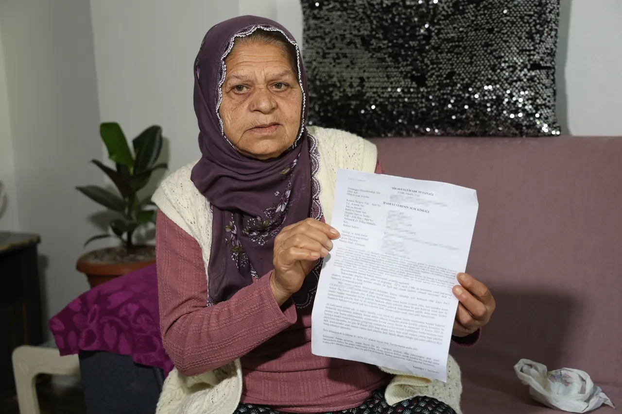 Kiracısına emekli maaşını çekmesi için kartını verdi! Başına gelmeyen kalmadı: Duyduklarına inanamadı 