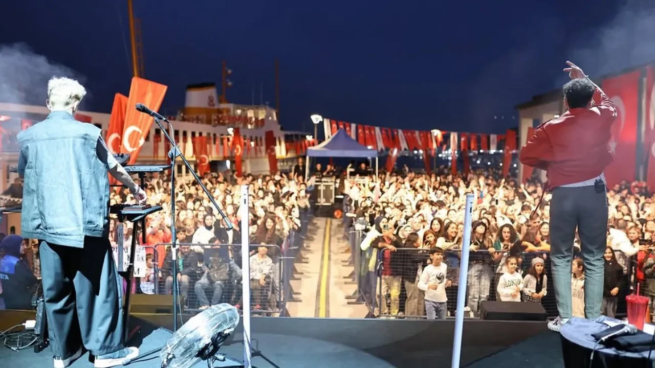 KÖFN grubu yeniden bir arada! Sosyal medyadan duyurdular 