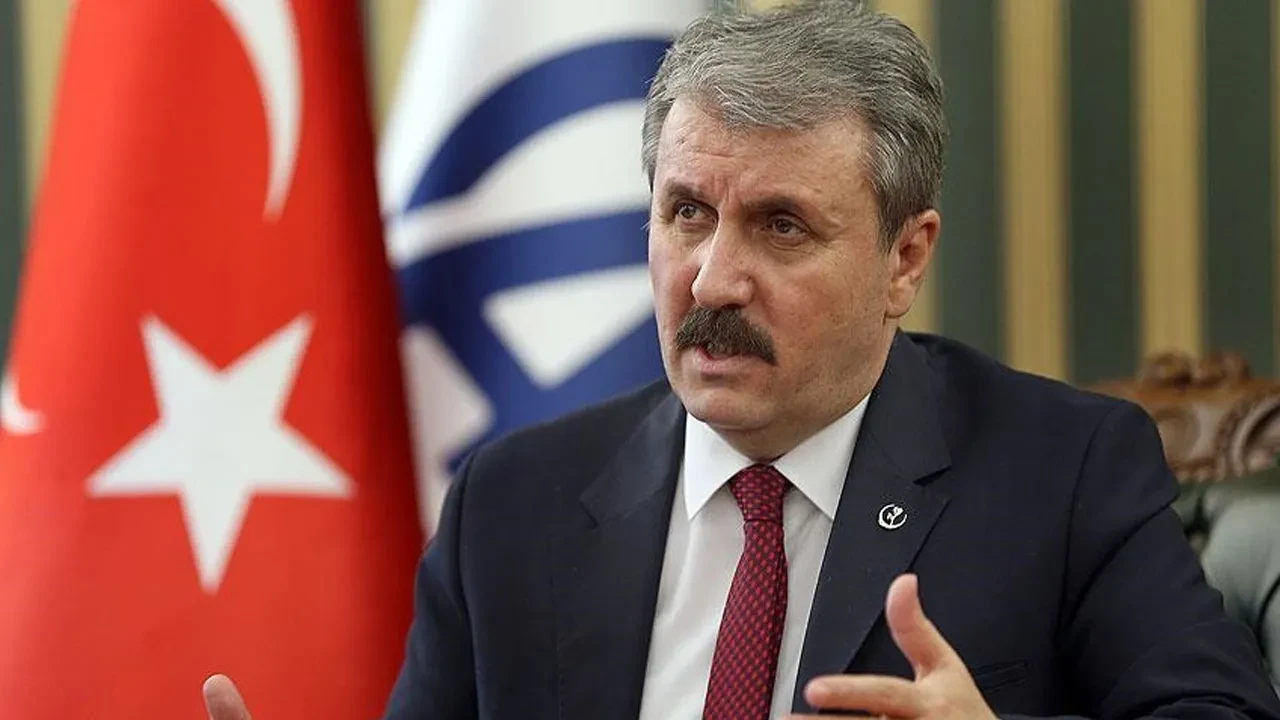 Mustafa Destici üstüne basa basa söyledi: 