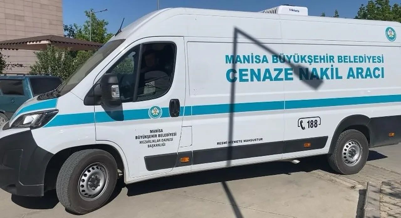 Namaza uyanan baba banyoda oğlunun cansız bedenini buldu
