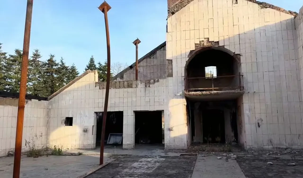 Türklerin de aralarında olduğu sadece 8 ailenin yaşadığı bölge hayalet kasabaya dönüştü