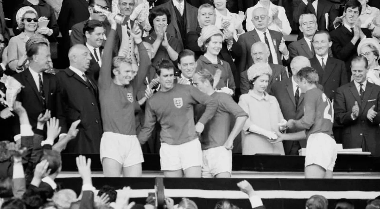 2026 Dünya Kupası için geri sayıma geçilirken tarihi turnuvanın dünü ve bugünü!