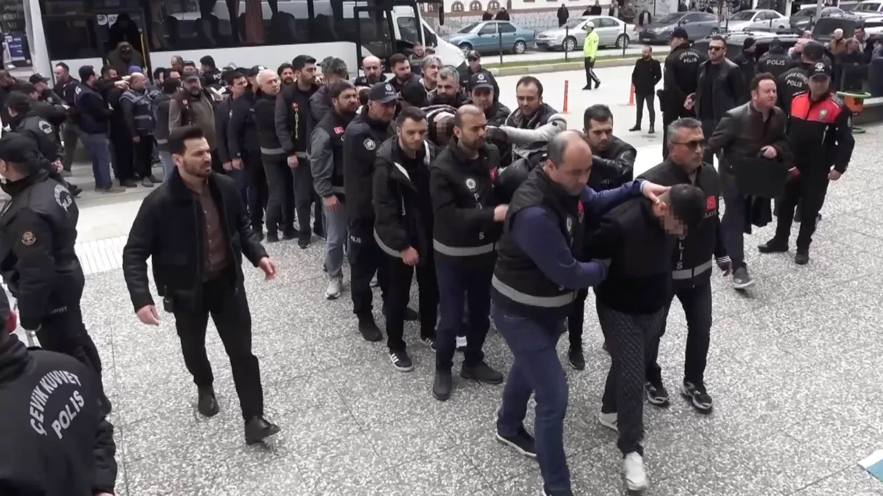 43 milyon TL'lik dolandırıcılık engellendi! Suç şebekesi operasyonla çökertildi