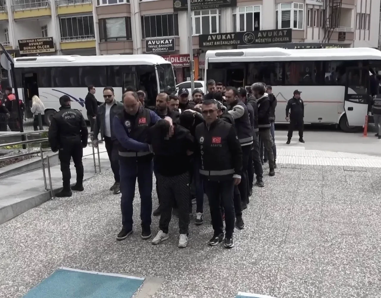 43 milyon TL'lik dolandırıcılık engellendi! Suç şebekesi operasyonla çökertildi