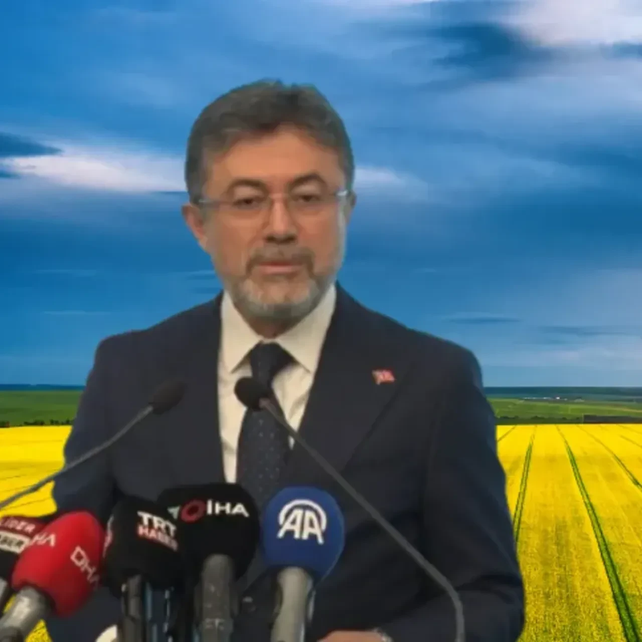 Bakan Yumaklı'dan çiftçiye dev destek: 17,2 milyar lira bugün hesaplarda