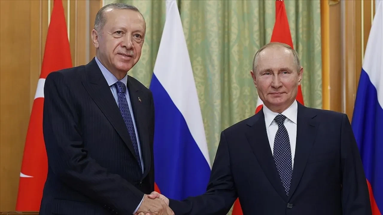 Cumhurbaşkanı Erdoğan Rusya lideri Putin ile telefonda görüştü: Bölgesel savaşlar masada