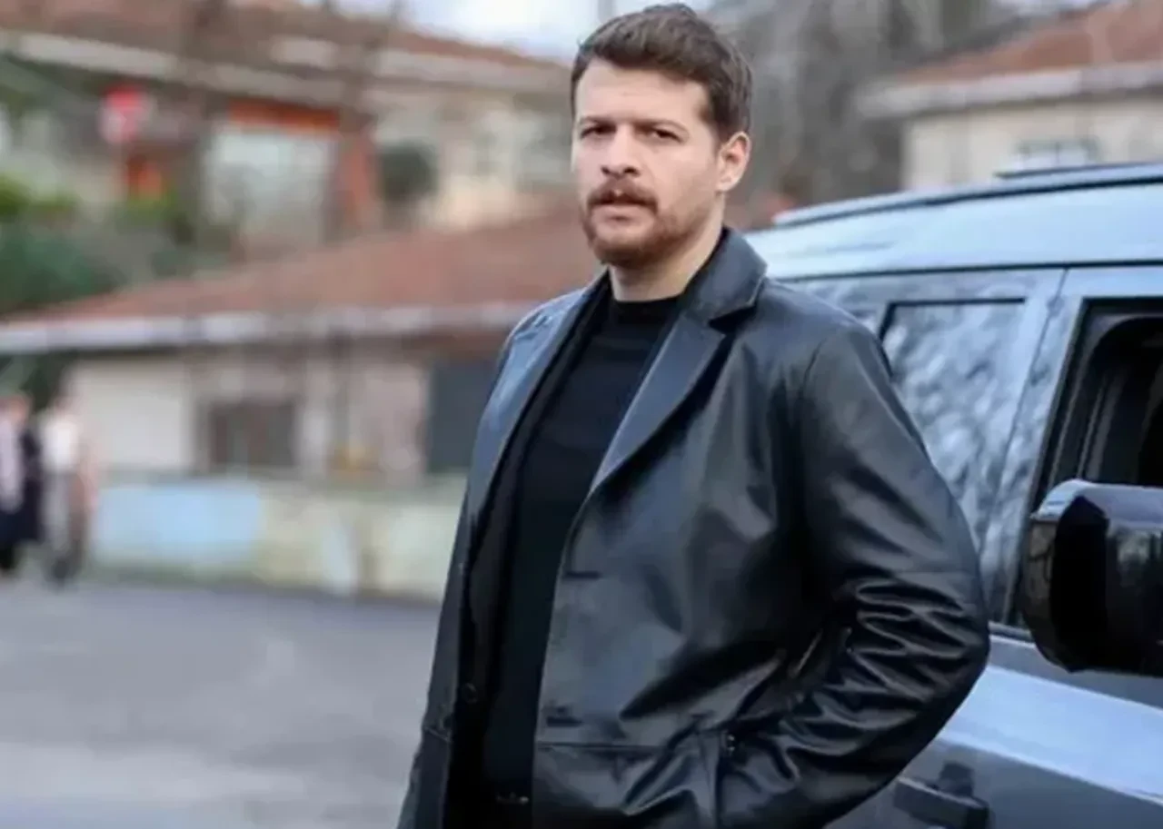 Dolandırıcılar bu sefer Ava Yaman ile Burak Yörük'ün adını kullandı