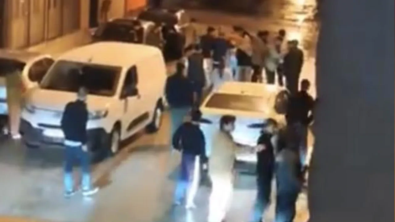 İki grup birbirine girdi, ortalık savaş alanına döndü