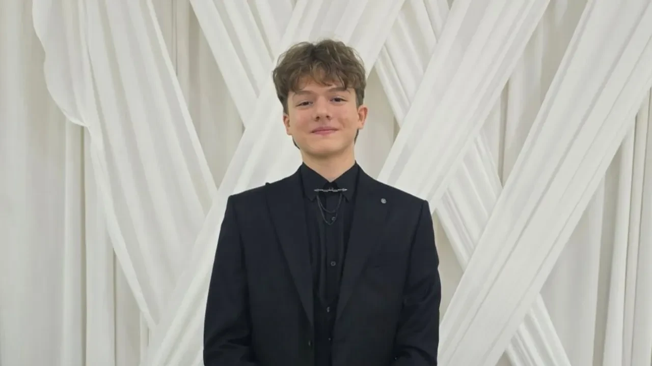 Kızılcık Şerbeti’nin sürpriz konuk oyuncusu Yıldıray Yeral oldu! Yıldıray Yeral kimdir kaç yaşındadır? 