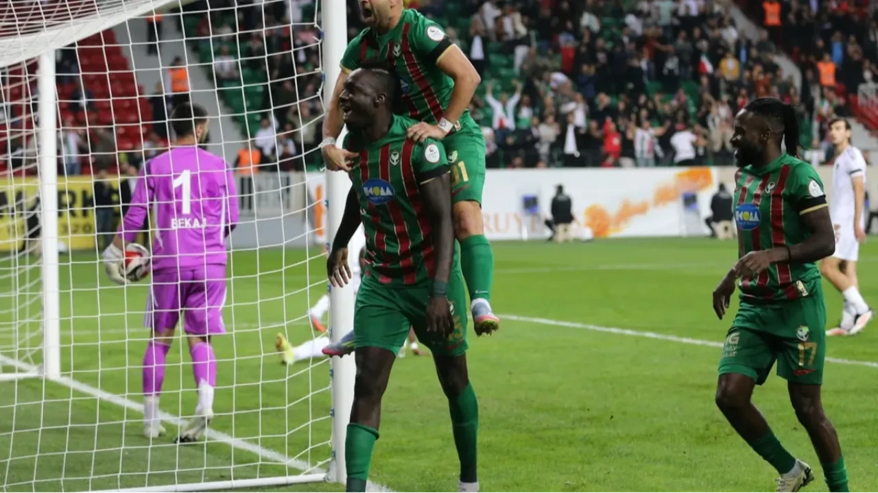 Mbaye Diagne fırtınası: Süper Lig'deki 7 sezonluk zirveden sonra 1. Lig'de de ses getirdi!