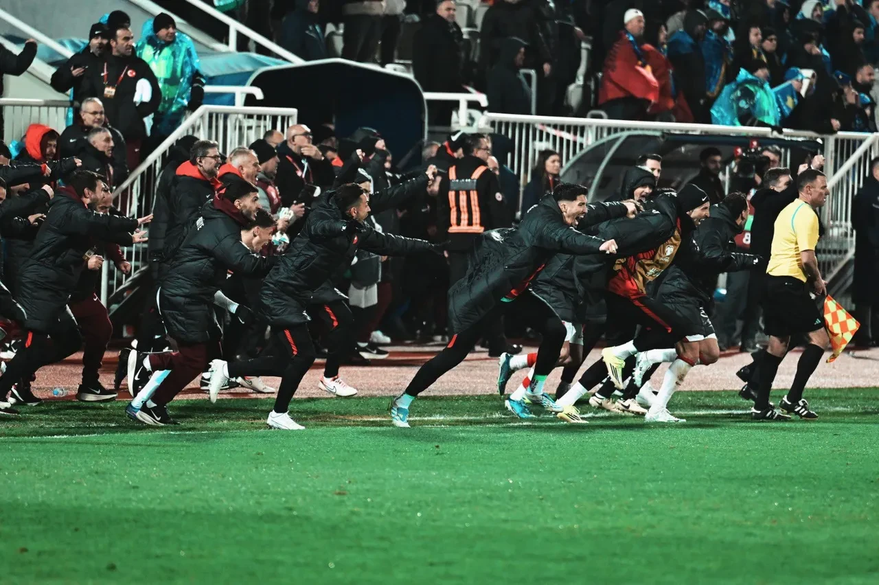 Mehmet Demirkol'dan Vincenzo Montella'nın oyuncu tercihlerine bambaşka bir yaklaşım: 46000 dakikadan 450 dakikaya oranladı!