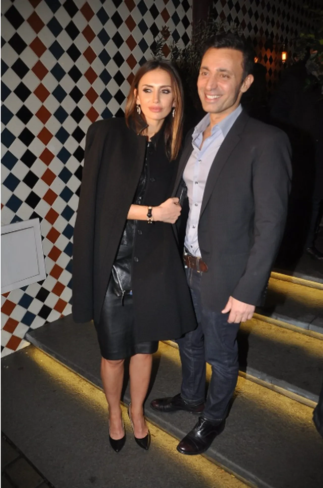 Mustafa Sanda kaybetti, Emina Jahovic kazandı! Şarkıcı köşeye sıkıştı, milyonları gitti 