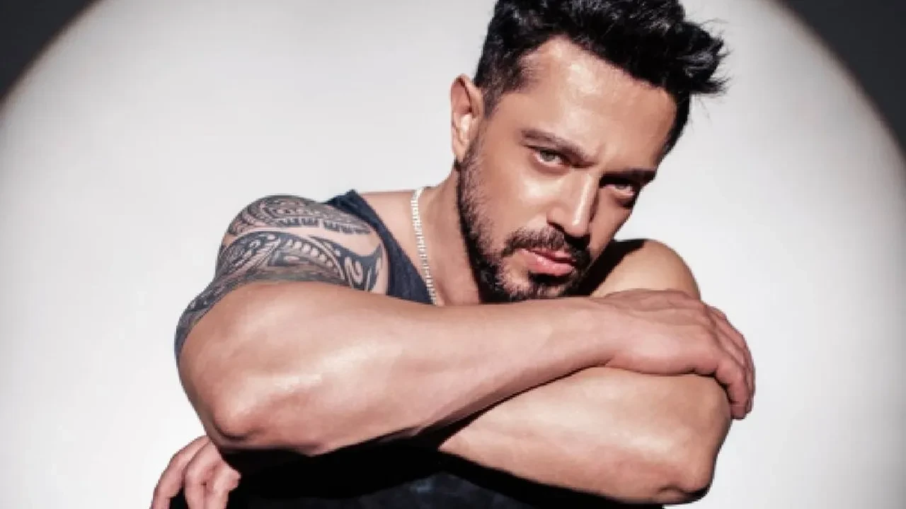 Survivor 2026 birleşme partisinde jüri koltuğu sürprizlerle dolu! Survivor 2026 birleşme partisine hangi sanatçılar gelecek?