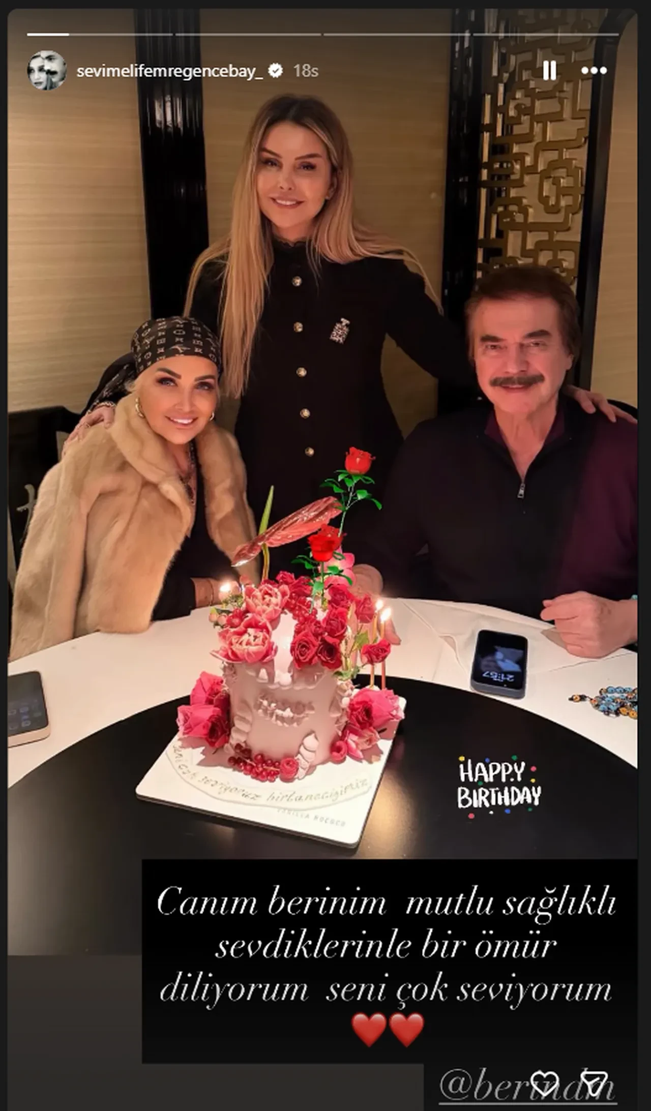 Taburcu olan Orhan Gencebay'ın son halini eşi Sevim Emre paylaştı 