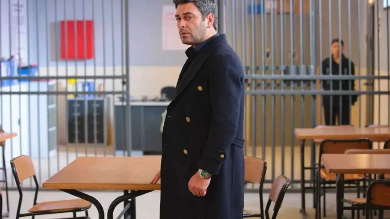 Uzak Şehir 2 sezon finali ne zaman? Uzak Şehir 3. Sezon olacak mı? 