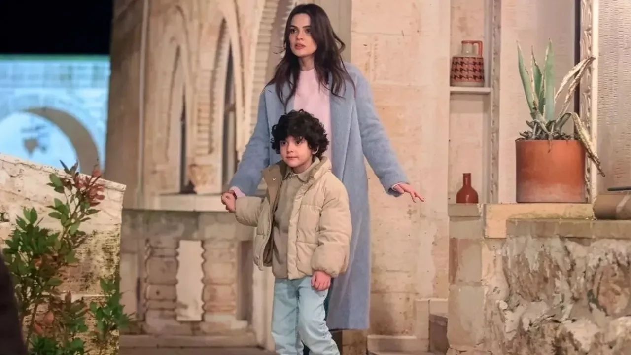 Uzak Şehir 2 sezon finali ne zaman? Uzak Şehir 3. Sezon olacak mı? 