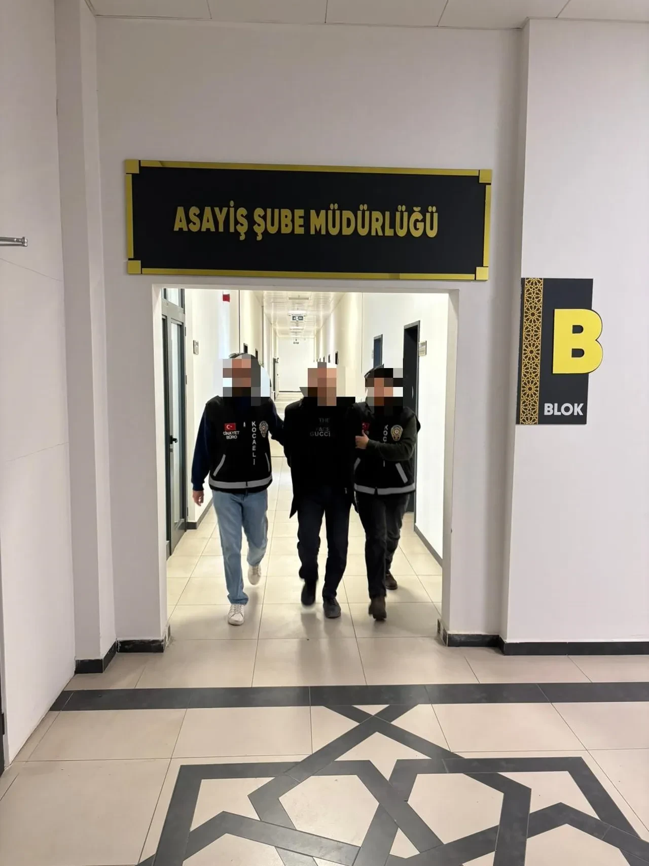 Yıllar önce babasını şimdi de ağabeyini katletti! Tam annesini öldürecekken yakalandı