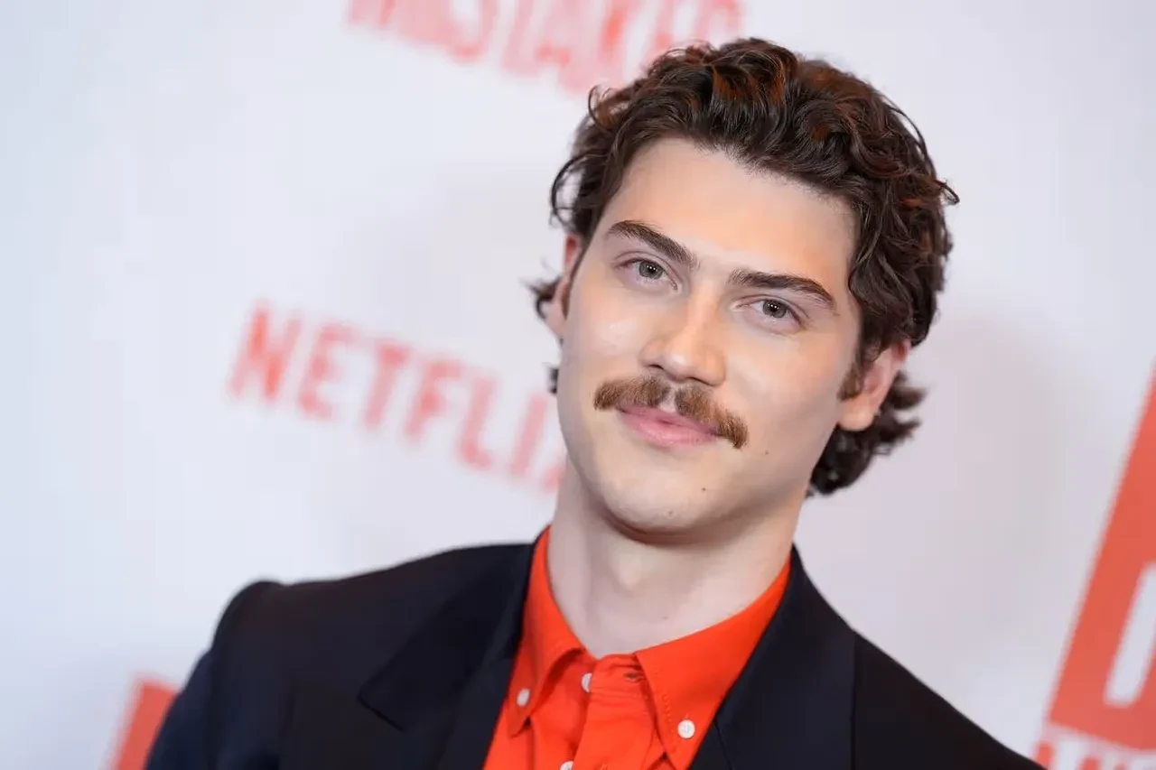 Boran Kuzum İstanbul’u terk etti! Los Angeles’a yöneldi