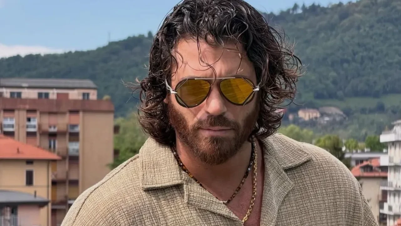 Can Yaman'dan imaj değişikliği! Yeni hali şaşırttı 
