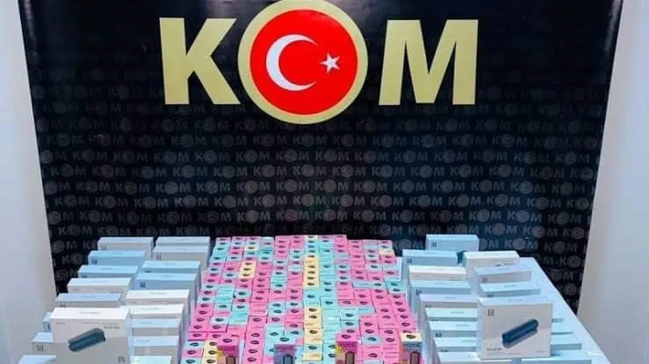 CHP'den istifa ettiren olayda karar! Milletvekili Ediz Ün'ün arabasıyla kaçakçılık yapanlara hapis cezası