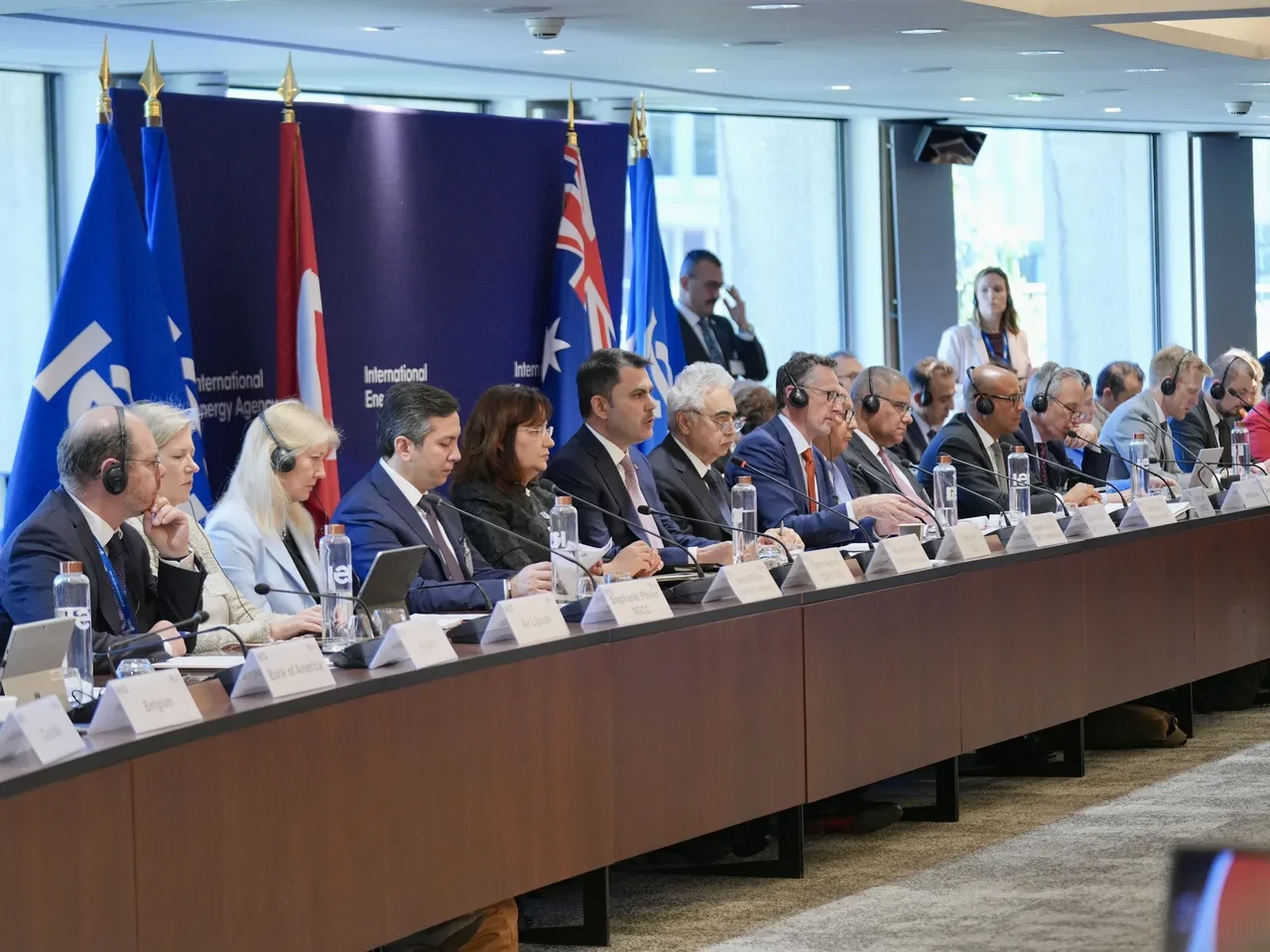 COP31 rotası Paris’te çizildi: Bakan Kurum’dan 'Enerji Arz Güvenliği' vurgusu!