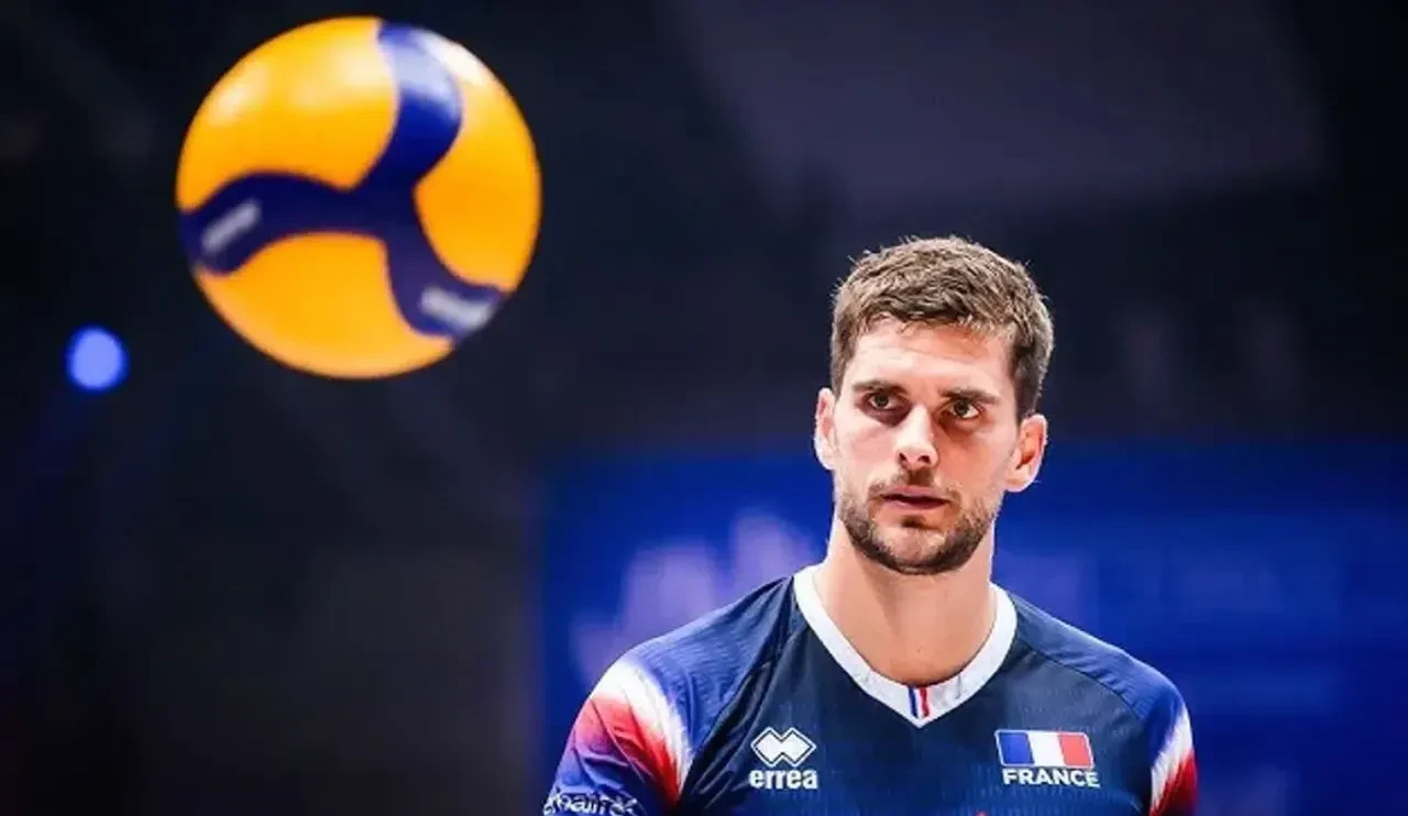Devrim Özkan'ın paylaşımı yeni aşkını ele verdi! Özkan'ın voleybolcu sevgilisi Trevor Clevenot kimdir, kaç yaşında?