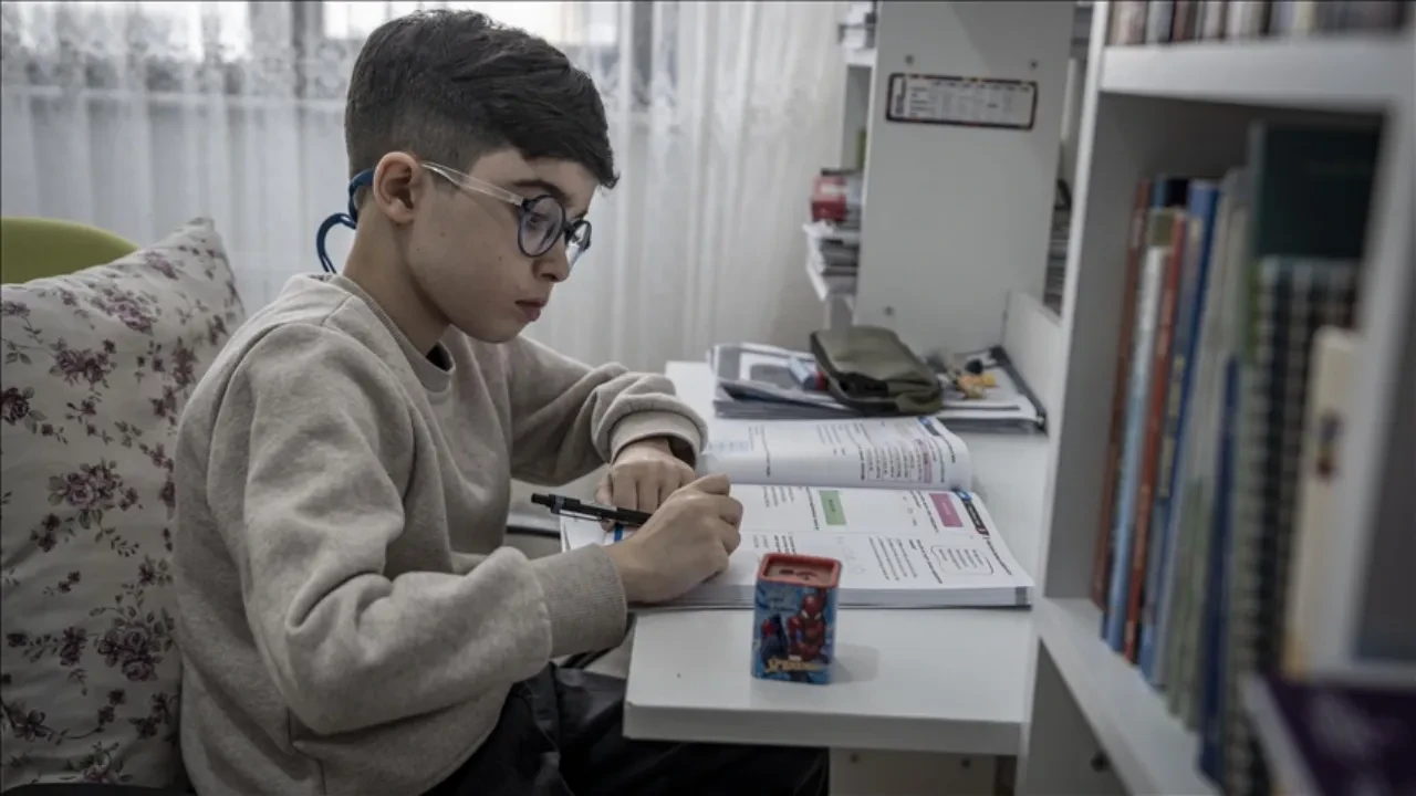 DMD hastası Ahmet Sami’nin umudu destek kampanyası