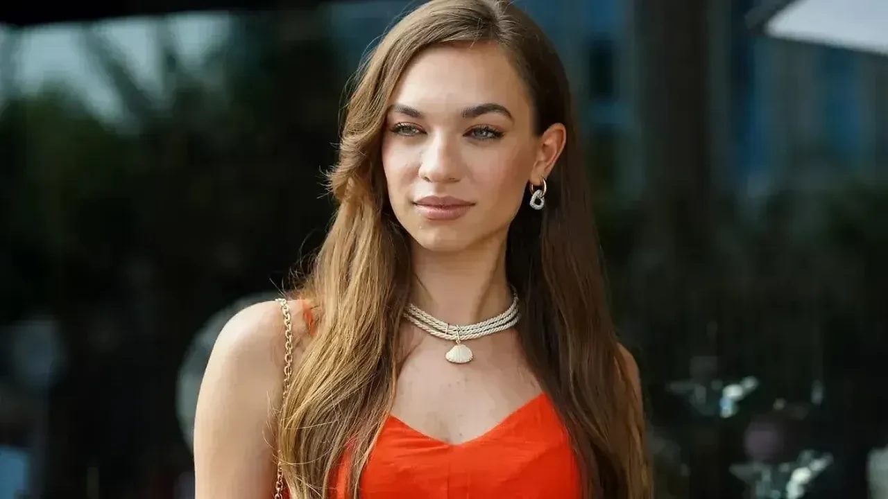 Eylül Tumbar'dan şaşırtan 'Kadın' çıkışı: Erkek egemen değil kadın domine bir sistemde yaşıyoruz!