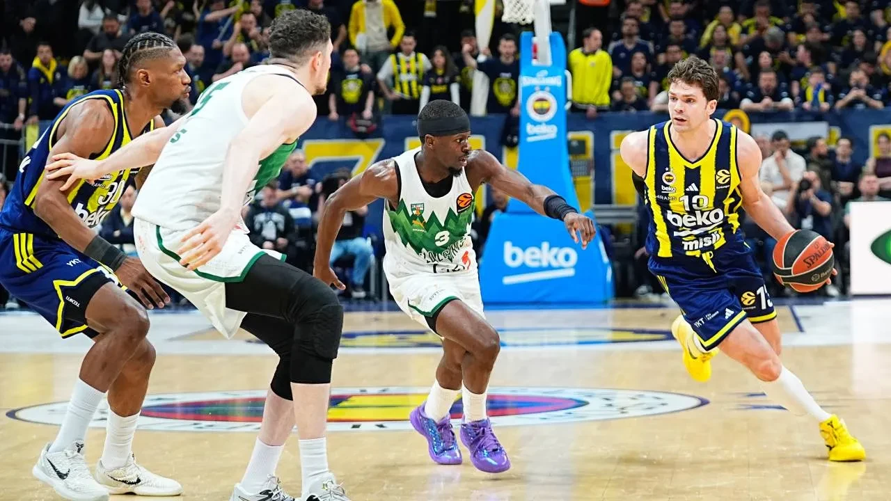 Fenerbahçe Beko seriyi 2-0 yaptı! Sarı-lacivertliler, Zalgiris'i bir kez daha mağlup etti