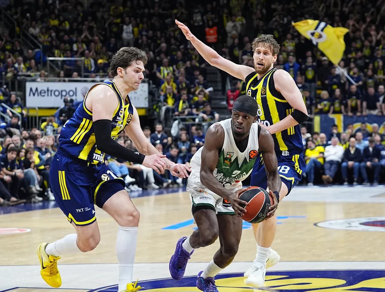Fenerbahçe Beko Zalgiris maç skoru kaç kaç? Seride durum 2-0 